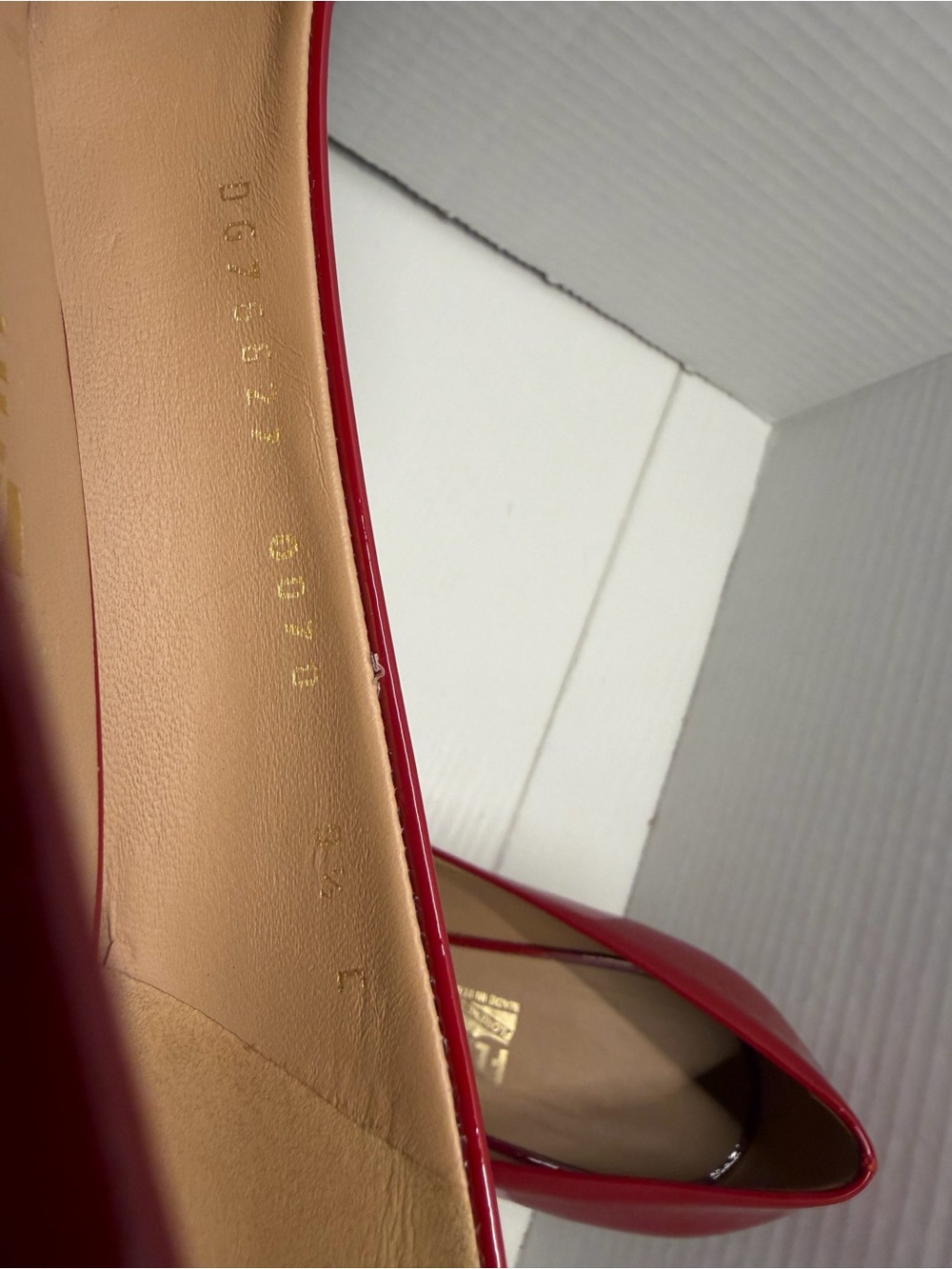 Salvatore Ferragamo CARLA 70 Patent Ribbon Pump Red 9-1/2 C - Picture 5 of 16